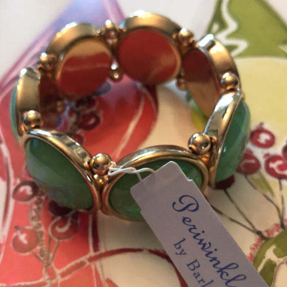 Periwinkle by Barlow stretch bracelet. New with tag. - Picture 8 of 9